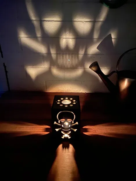 Chân Nến Đèn Trà Cướp Biển Jolly Roger - Image 3