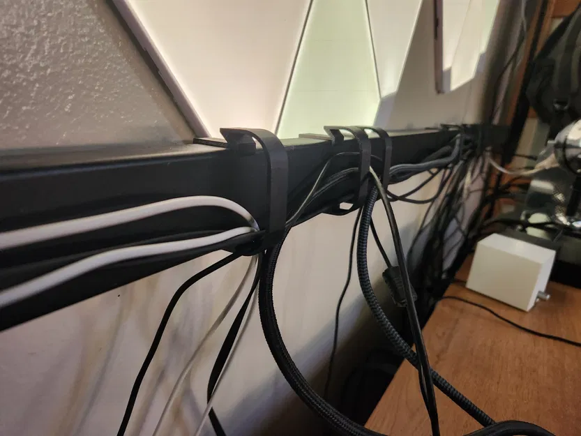 Kẹp Quản Lý Dây Nguồn Giường Tầng Purdue - Image 2