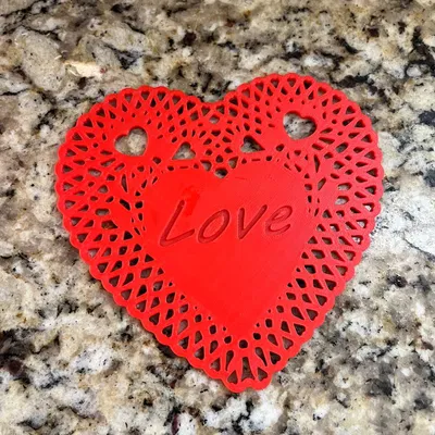 Đế Lót Ly Hình Trái Tim Kiểu "Doily"