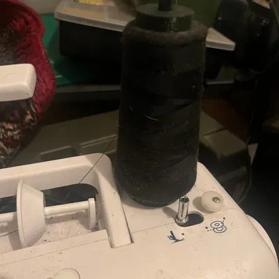 Giá đỡ chỉ overlock cho máy may Silvercrest