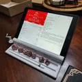 Giá đỡ iPad/Tablet D&D có khay xúc xắc và bút cảm ứng tích hợp - Thumbnail 5