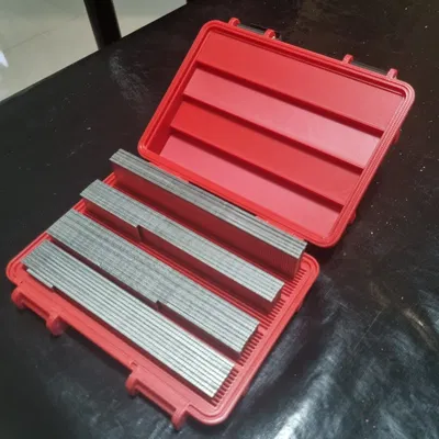 Hộp đựng đinh Brad v2