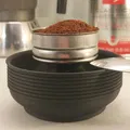 Chén Giữ Rổ Lọc Moka Pot Chống Văng Cà Phê - Thumbnail 1