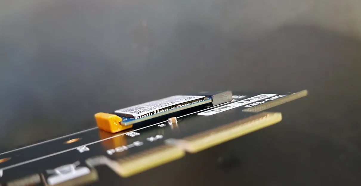 Kẹp Giá Đỡ M.2 SSD Ép Vừa - Image 1