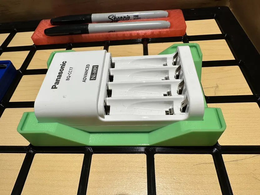 Giá Đỡ Sạc Pin Panasonic Chuẩn Gridfinity - Image 1