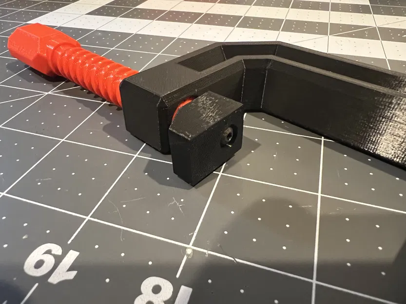 Phần đầu kẹp vặn cho C-clamp Studio Space Dust - Image 1