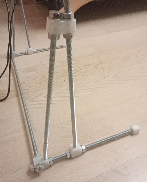 Khung đỡ hệ thống Aquaponics tự chế đặt trên bể cá - Image 3