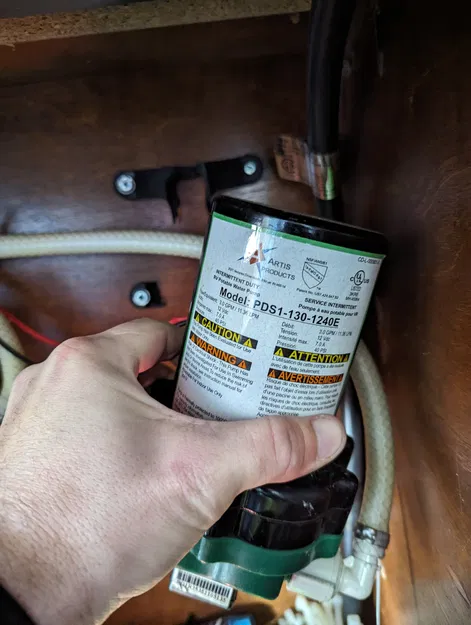 Giá Đỡ Bơm Nước Artis RV - Image 3