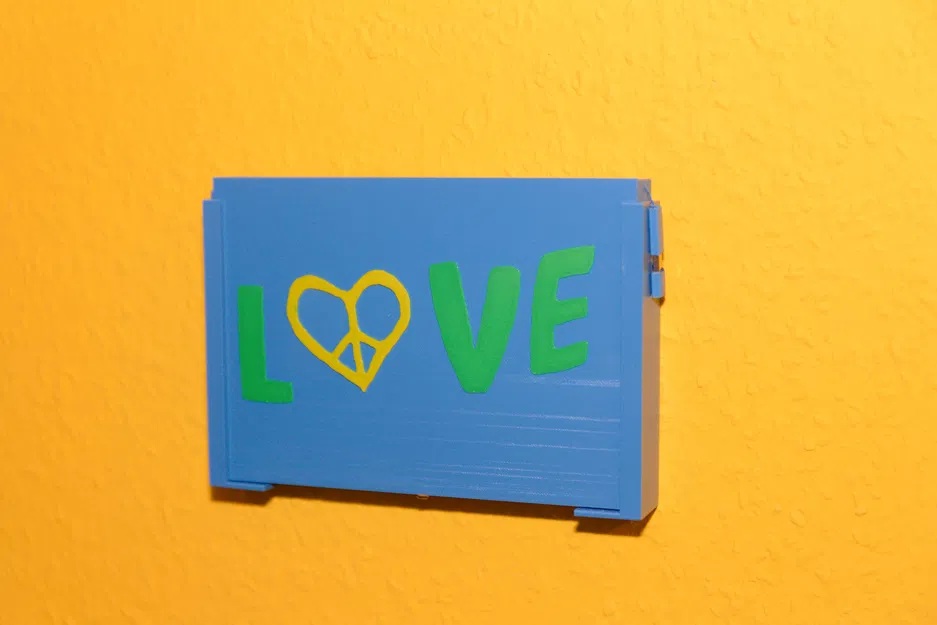 Móc chìa khóa có nhân vật di chuyển - Image 2