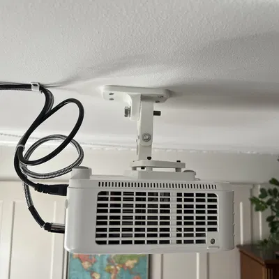 Giá treo máy chiếu/beamer trần (tương thích Viewsonic PX701HD)