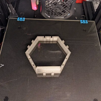 Mô hình Treo Tường Hexagon Benchy