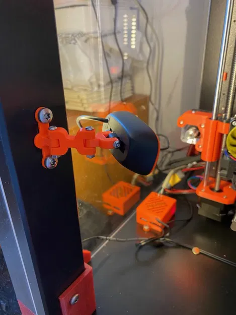 Thêm một giá đỡ Logitech C270 cho vỏ LACK - Image 1