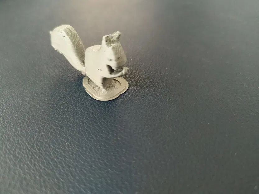 Mô hình Tượng Sóc Cầm Hạt - Image 3