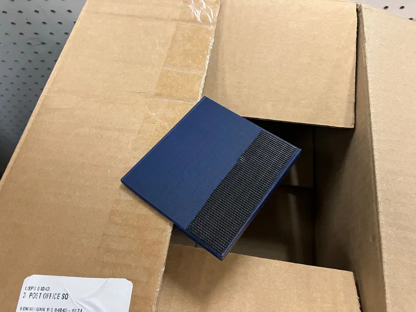 Miếng dán khóa dán velcro cho thùng carton - Image 7