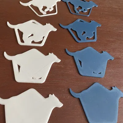 Chó đang chạy - dạ quang