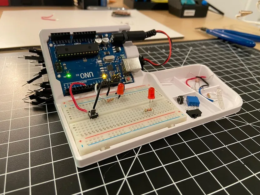 Khung giữ Arduino Uno với Breadboard - Image 1