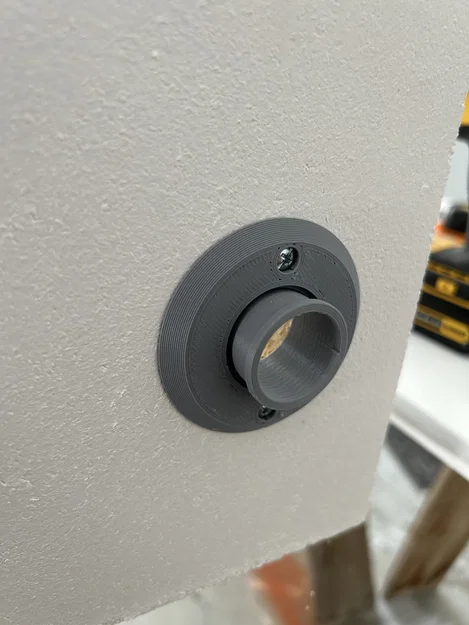 Nắp và ống lót lỗ 1 1/4 inch (32mm) cho cáp - Image 4