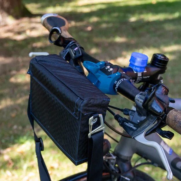 Giá Đỡ Túi Gắn Ghi Đông Xe Đạp - Image 1