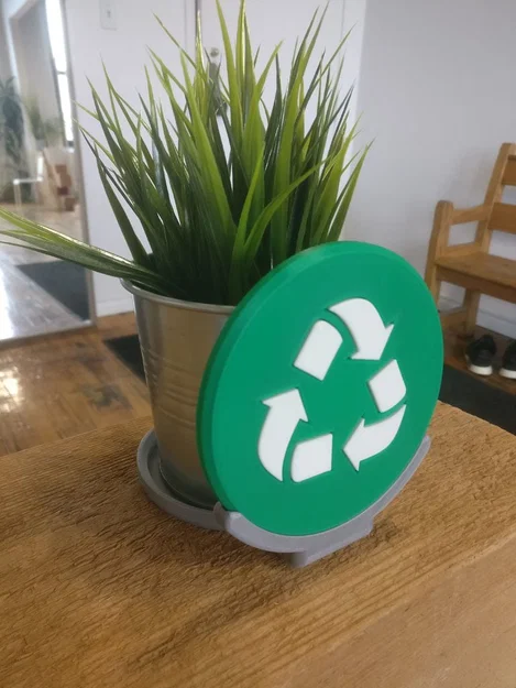 Chân Đế & Biển Báo Rác Thải Tái Chế - Image 1