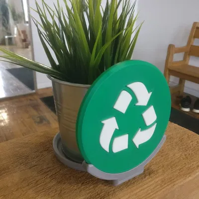 Chân Đế & Biển Báo Rác Thải Tái Chế