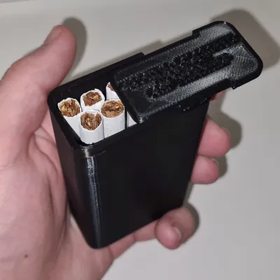 Hộp đựng thuốc lá có chỗ để bật lửa