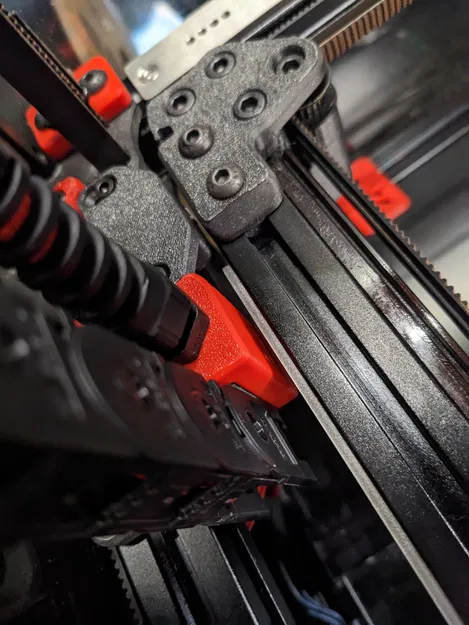 Voron 2.4 Giá đỡ umbilical A Drive PG7 có khe cắt dây cáp - Image 4