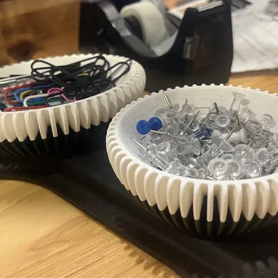 Chân Cắm & Kẹp Giấy Đựng