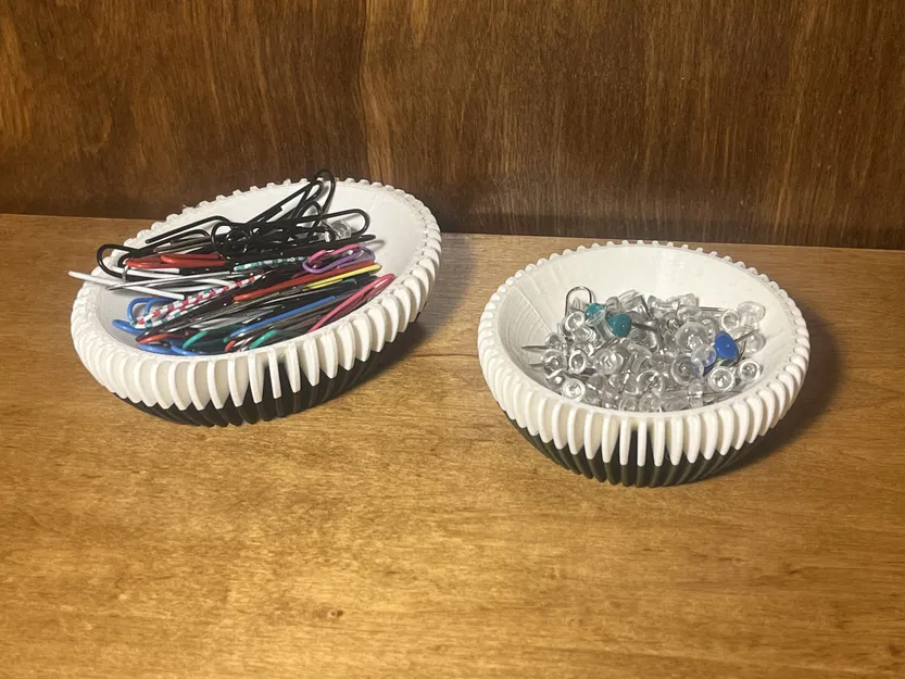 Chân Cắm & Kẹp Giấy Đựng - Image 2