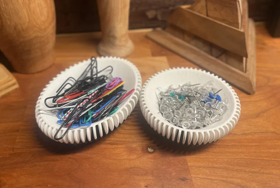 Chân Cắm & Kẹp Giấy Đựng - Image 9