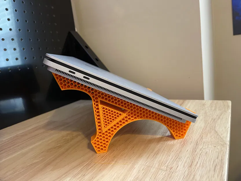 Chân Đế Laptop Mở Rộng Có Đầu Nối - Image 1