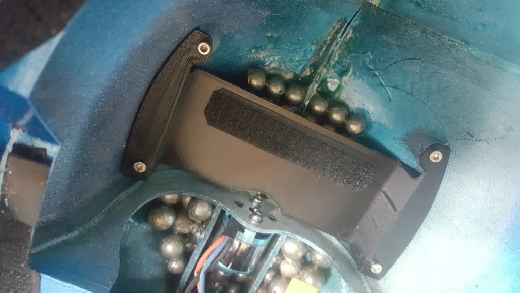 Mod vị trí pin cho Rc Benchy - Image 1