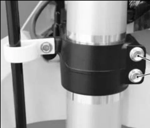 Giá đỡ dây côn tay lái Kawasaki KXF 250/450 2017 - Image 2