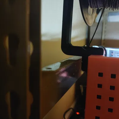 Giá đỡ cuộn dây P1P phía trên, xài được với tấm nhựa zin