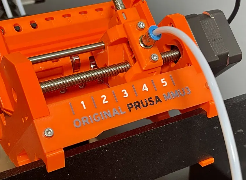 Bảng Tên MMU3 Với Màu Sắc Tùy Chỉnh - MMU - Image 1