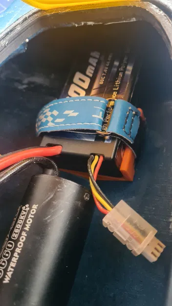 Nắp Hộp Tupperware Cho Thuyền RC Phản Lực Bashtech - Image 4