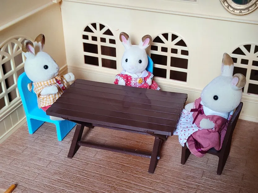 Bàn sân vườn cho đồ chơi Sylvanian Families - Image 4