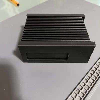 Giá treo tường vỏ nhôm Miuzei