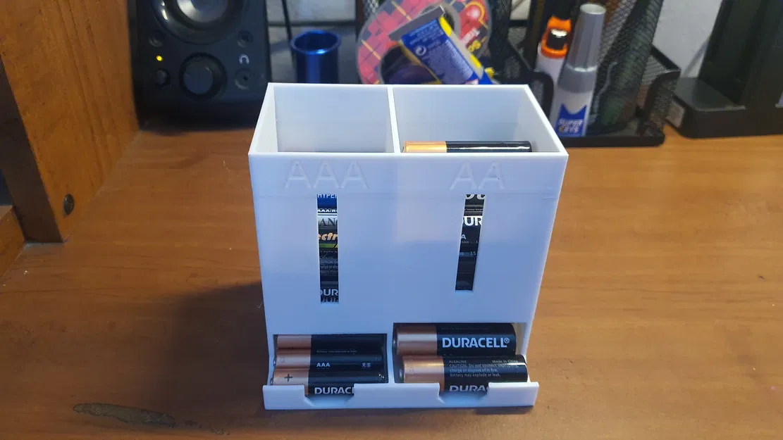 Nắp Hộp Đựng Pin - Image 1