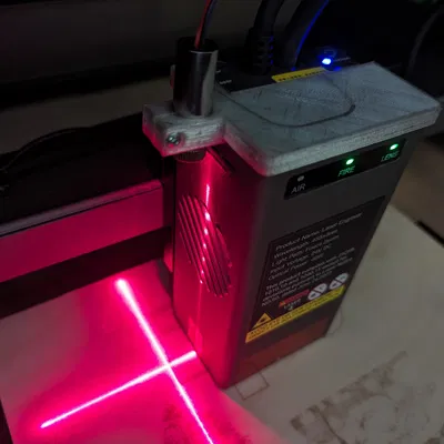 Creality Falcon 2 40W - Giá đỡ căn chỉnh tia laser đỏ