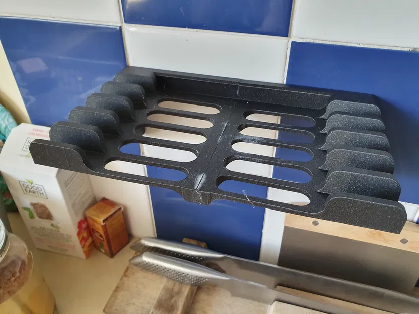 Kệ Treo Tường Để Thớt - Image 3