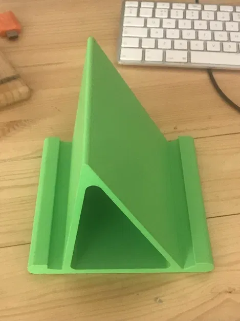 Chân Đế Máy Tính Bảng Đa Năng - Image 1