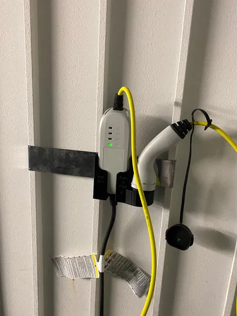 Giá đỡ tường sạc xe hơi Volkswagen - Image 2