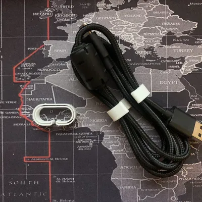 Kẹp giữ dây cáp/tổ chức dây kiểu Vase mode