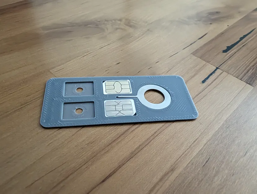 Hộp Đựng SIM và Dụng Cụ Du Lịch - Image 1