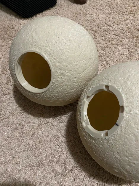 Đèn Mặt Trăng Lithophane với Đế Vặn Rộng - Image 1