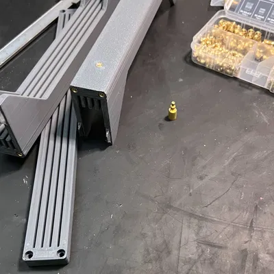 Kệ Đựng Tấm Lót Xây Dựng Bambu Ngang - 4 Tấm