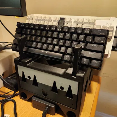 Kệ Trưng Bày Bàn Phím Có Hộc Chứa Đồ