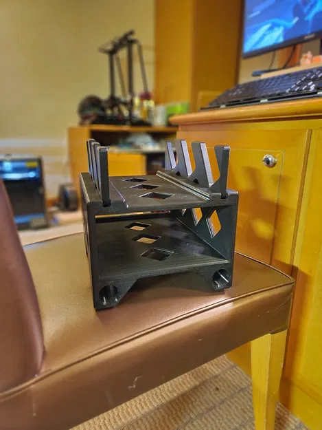 Kệ Trưng Bày Bàn Phím Có Hộc Chứa Đồ - Image 3