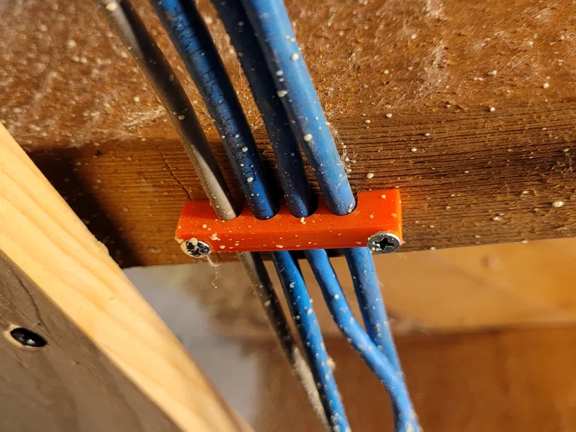 Kẹp giữ dây mạng - Image 1