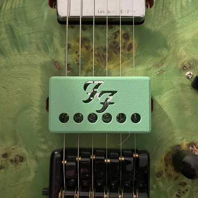 Nắp Logo Foo Fighters